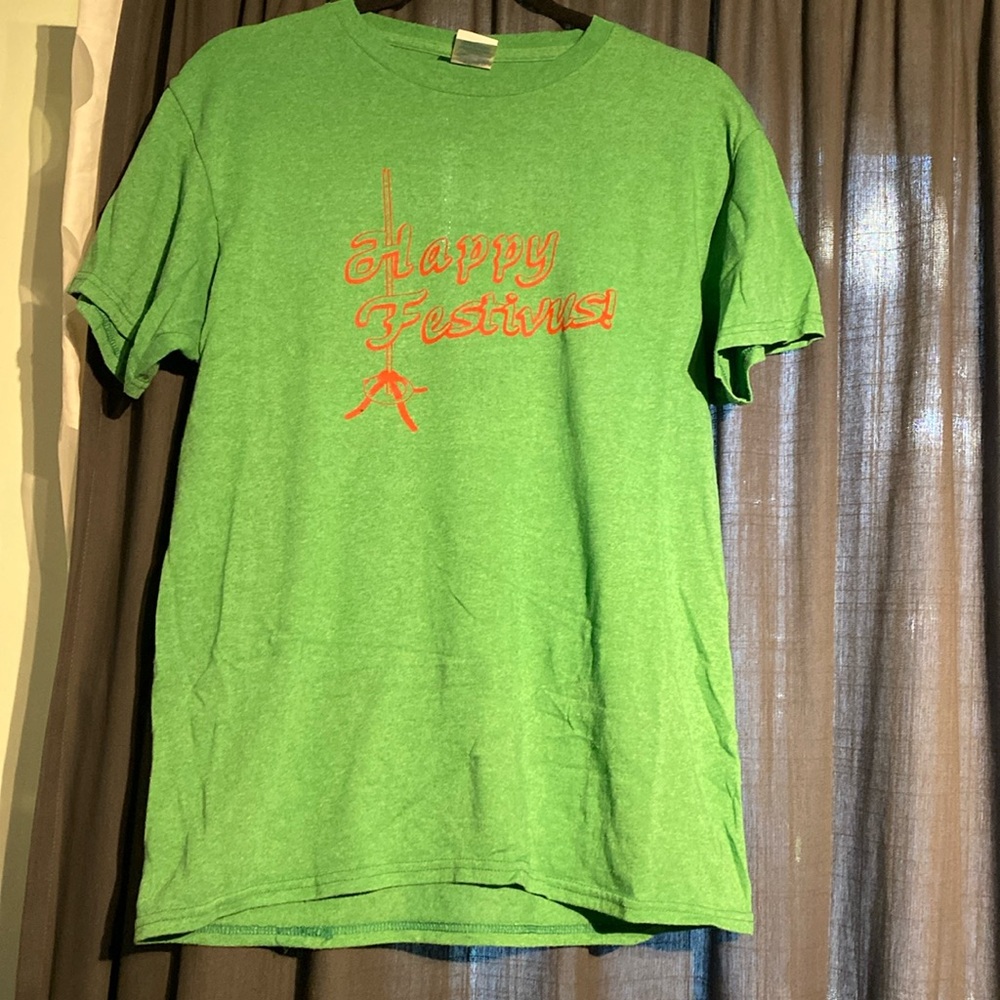 Seinfeld Festivus shirt medium